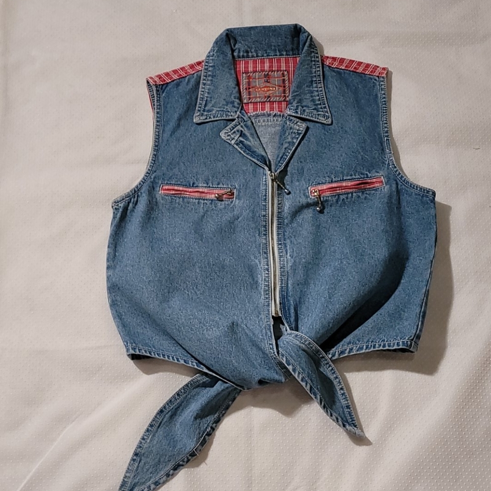 REVOLT VEST